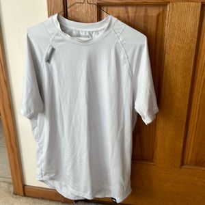 Men’s legends brand Enzo workout shirt